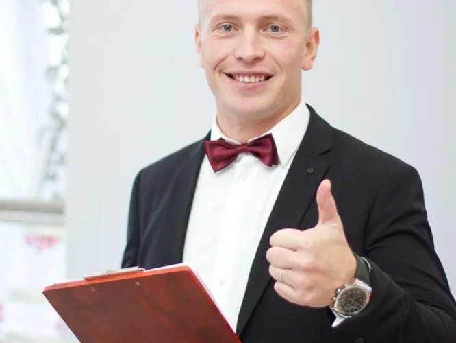 Ведущий Артём Ситников: «Я просто делаю ЭМОЦИИ, лишь они остаются в наших сердцах на всю жизнь!»