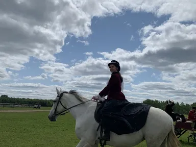 Конный клуб «Серая Лошадь»: «2023 год радует нас возросшим спросом на театрализованные праздники»