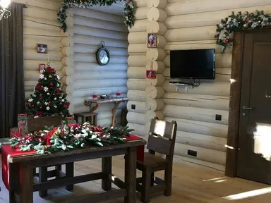 Где лучше отметить новогодние каникулы: дома или в отеле?