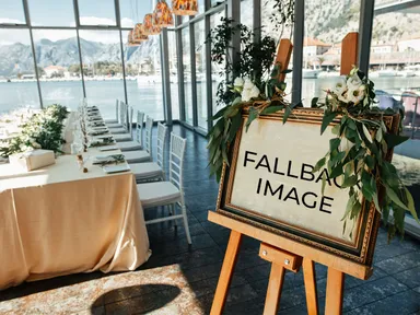 Аренда шатра в лавандовых полях