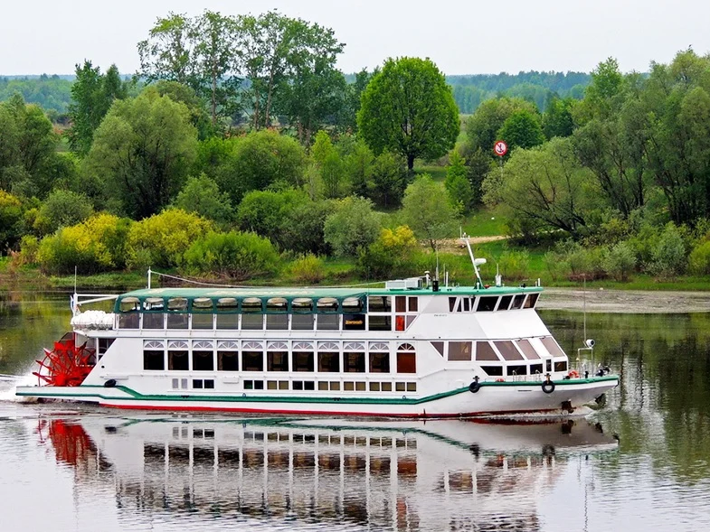 Теплоход ДоброходЪ