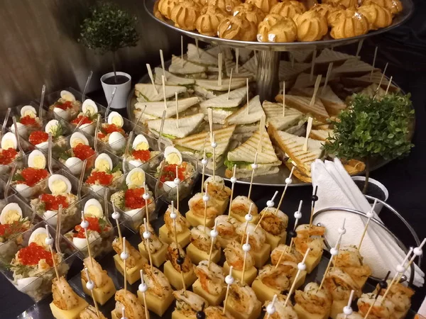 Кейтеринговая компания VANIL Кейтеринговая компания VANIL