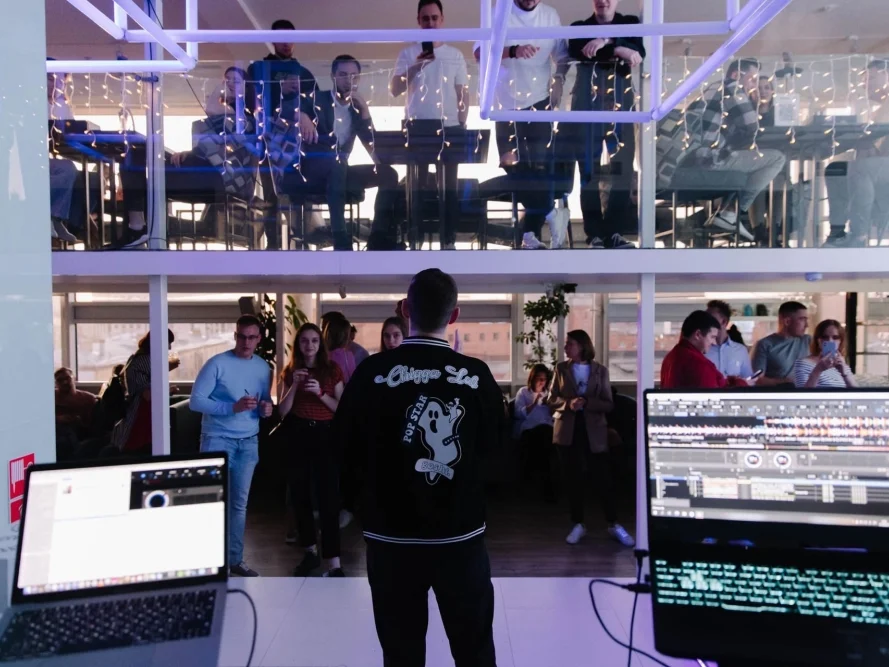 Петр Лапин, ведущий