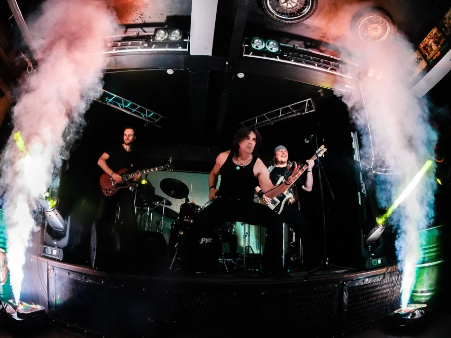 Прокатная компания Живая музыка Прокатная компания Живая музыка