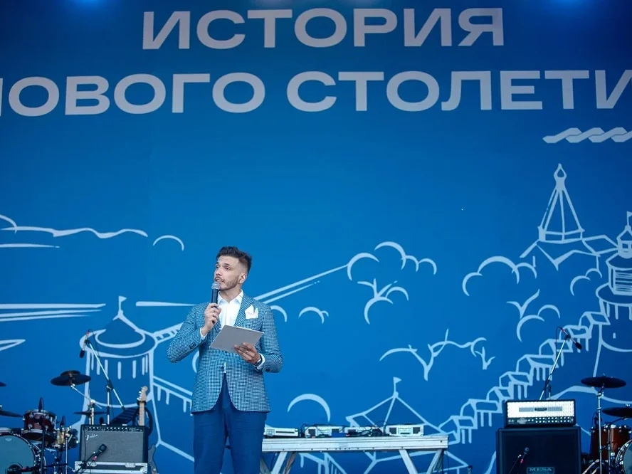 Рустам Садеков, ведущий