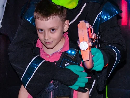 Детский праздник в лазертаг-центре Космопарк Детский праздник в лазертаг-центре Космопарк