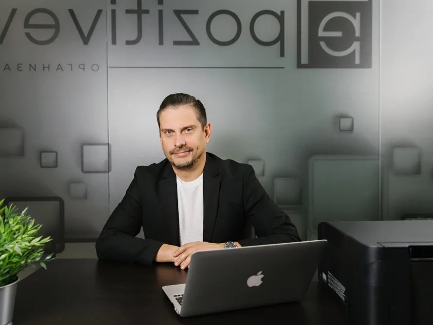 Илья Березин, ведущий