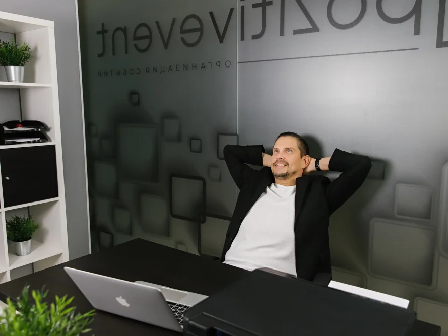 Илья Березин, ведущий