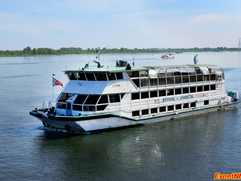 Теплоход Сура Нижний Новгород Теплоход Сура