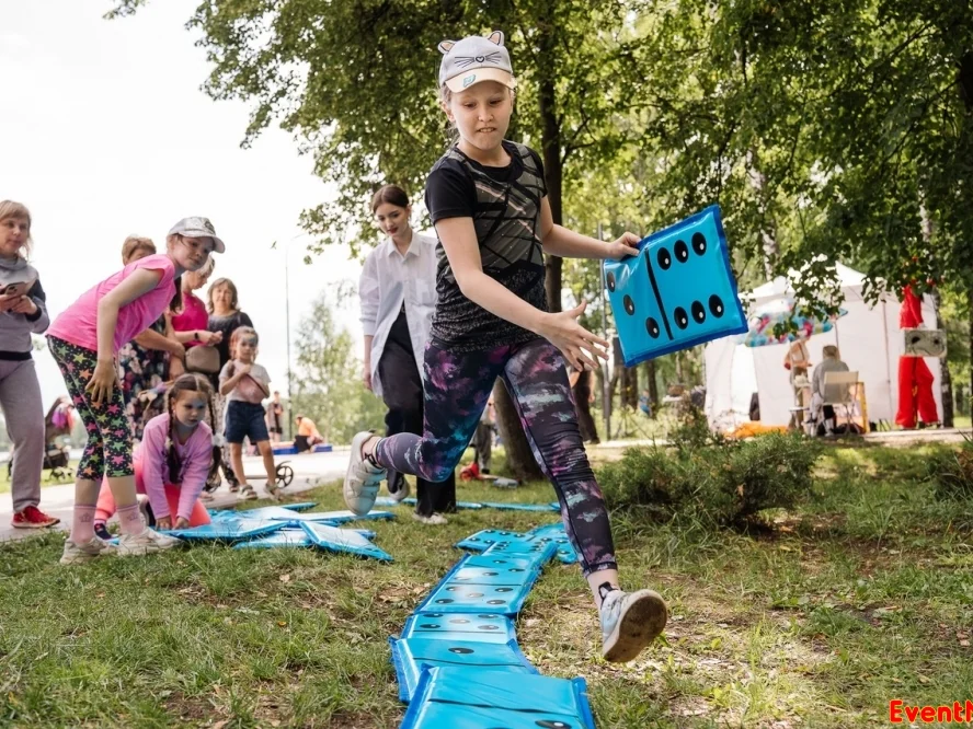 ДаРа батуты и аттракционы на ваш праздник, батуты и аттракционы для детских праздников, тимбилдингов и корпоративов