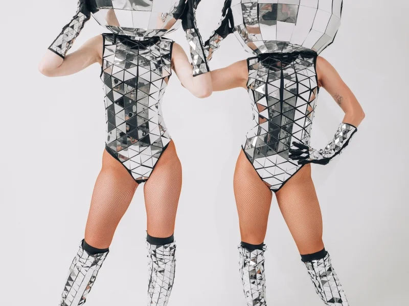 зеркальное шоу LuckyShow, зеркальное шоу, танцевальное шоу