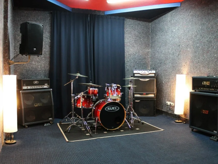 Прокатная компания Живая музыка Прокатная компания Живая музыка