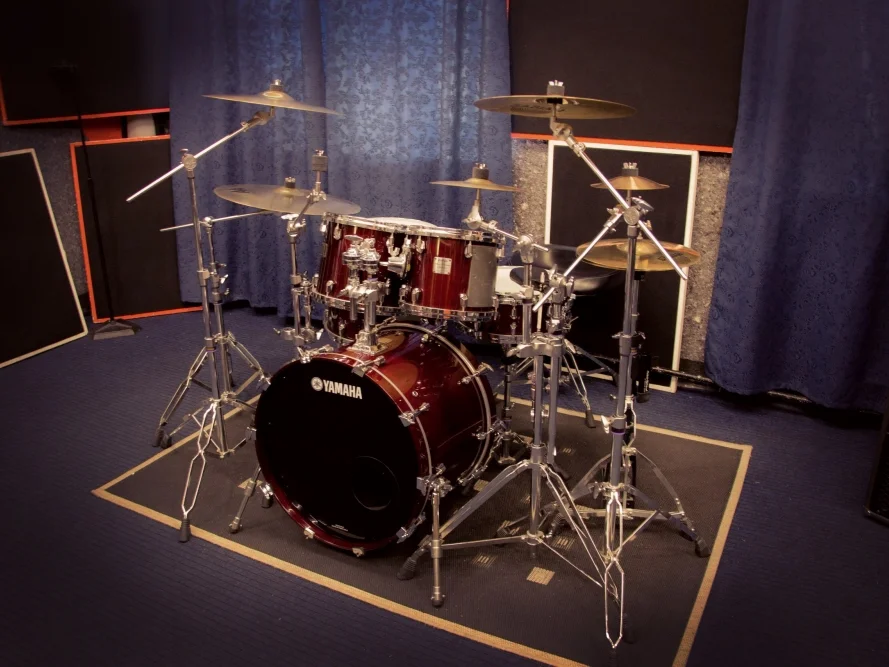 Прокатная компания Живая музыка Прокатная компания Живая музыка